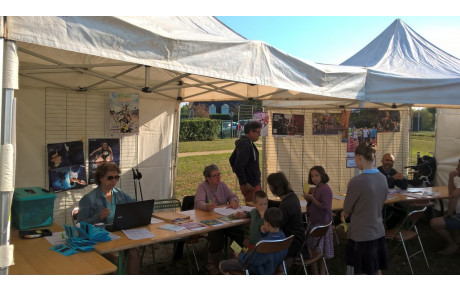 Du monde au forum et aux inscriptions ...